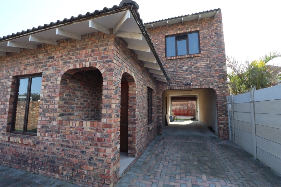 3 Bedroom Property for Sale in Sherwood Eastern Cape